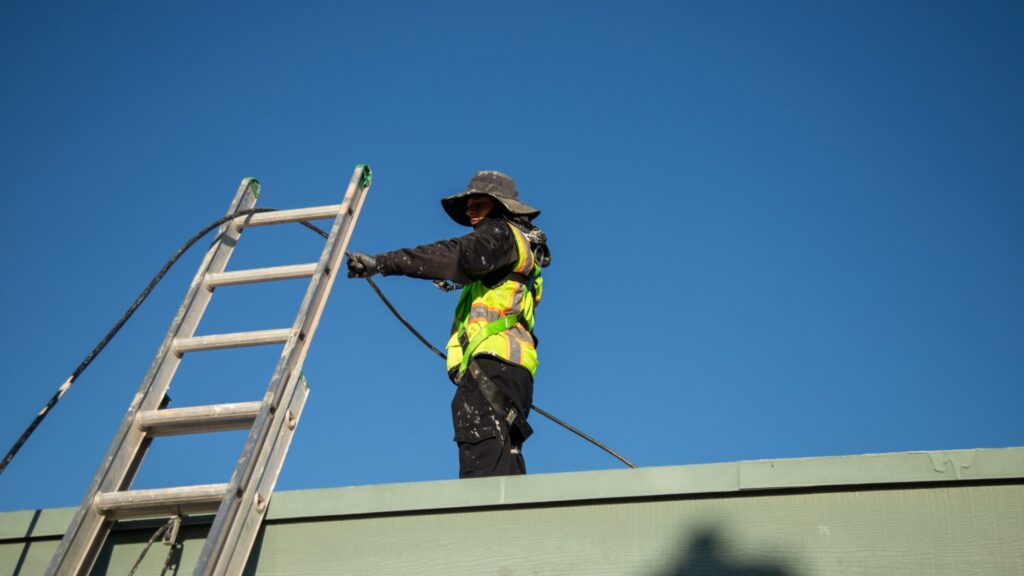 Roof Workers Phoenix